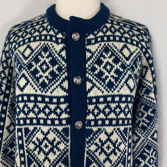 Norwegian Winter Wool Cardigan Sweater XL 52 Blue White Metal Buttons Fair Isle - Picture 2 of 12